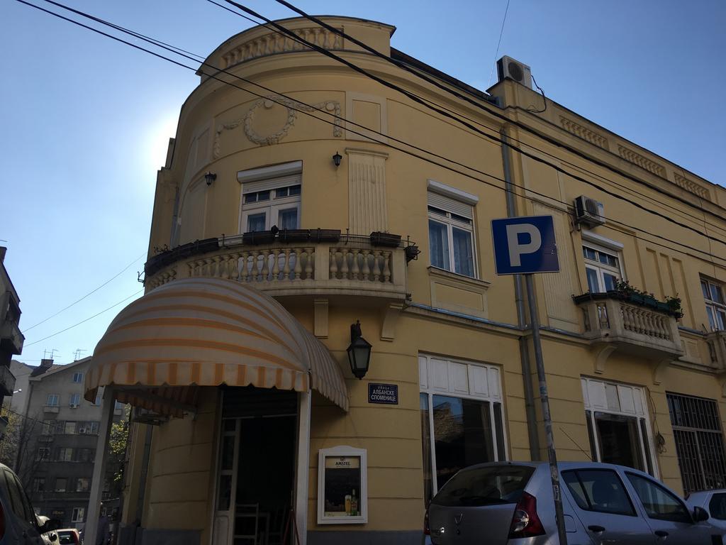 99 Muses Apartments Dordegol Exterior photo
